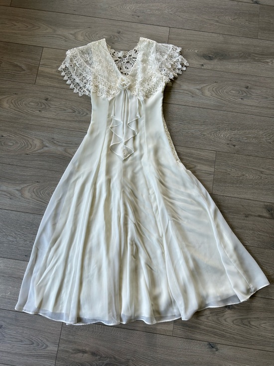 Vintage Dresses & Skirts - Vintage Jessica McClintock 1980s Cottagecore Lace & Rosette Detail Dress  Sz 3/4